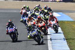 Valentino Rossi, Yamaha Factory Racing führt vom Start an