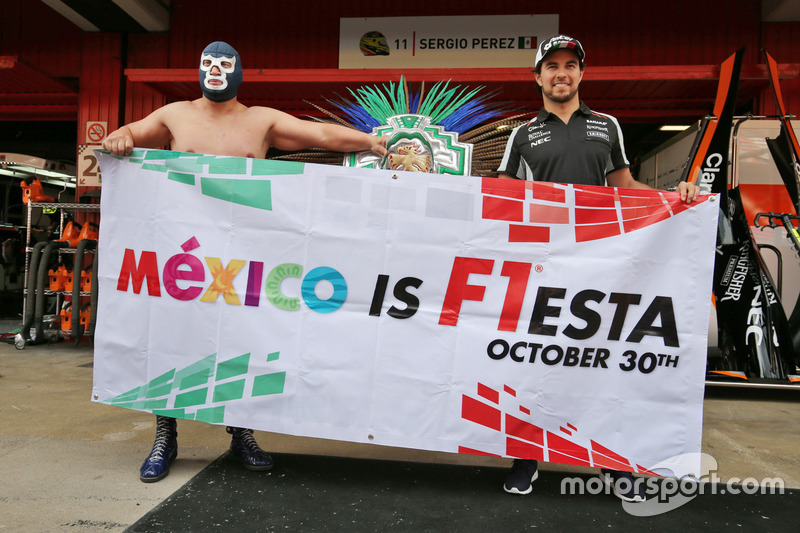 Sergio Perez, Sahara Force India F1 con Blue Demon Jr., Luchador e Wrestler