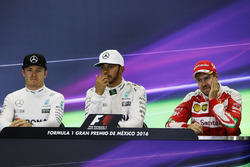 The FIA Press Conference (L to R): Nico Rosberg, Mercedes AMG F1, second; Lewis Hamilton, Mercedes AMG F1, race winner; Sebastian Vettel, Ferrari, third