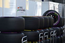 Des pneus Pirelli