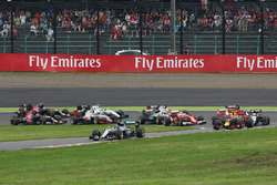 Nico Rosberg, Mercedes AMG F1 W07 Hybrid leads at the start of the race