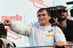 Le vainqueur #50 BMW Team Italia BMW M6 GT3: Alex Zanardi