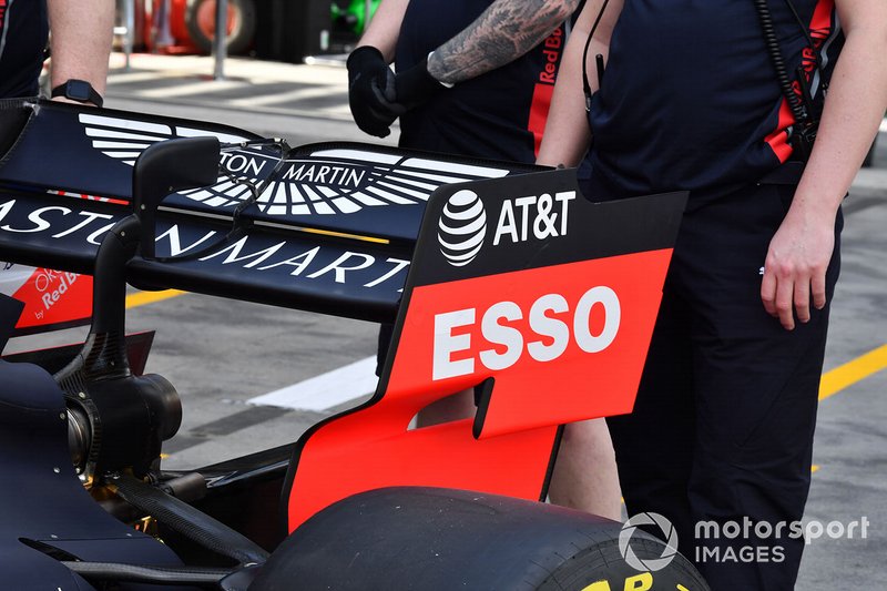 Rear wing of the Red Bull Racing RB15
