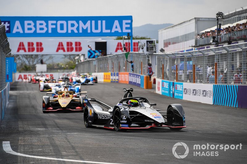 Oliver Rowland, Nissan e.Dams, Nissan IMO1, Jean-Eric Vergne, DS TECHEETAH, DS E-Tense FE19, durante il giro di formazione