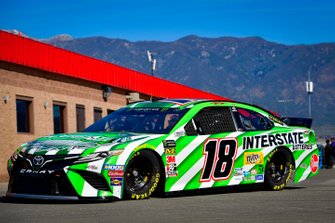 Kyle Busch, Joe Gibbs Racing, Toyota Camry Interstate Batteries