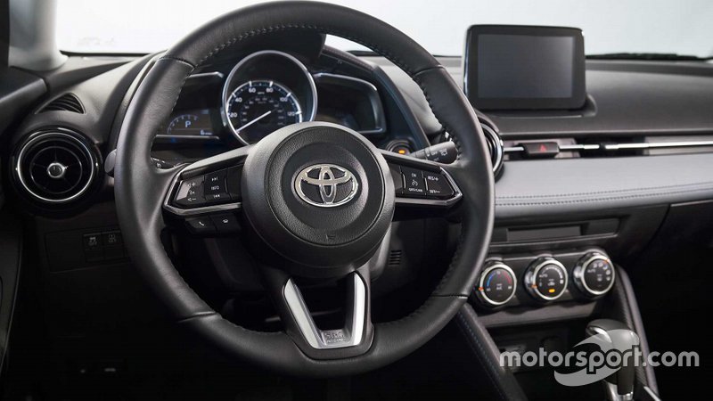 Toyota Yaris 2020 року