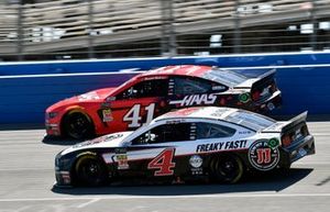 Daniel Suarez, Stewart-Haas Racing, Ford Mustang Haas Automation and Kevin Harvick, Stewart-Haas Racing, Ford Mustang Jimmy John's