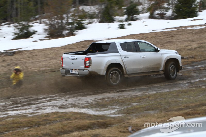 Mitsubishi L200