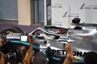 Yarış galibi Lewis Hamilton, Mercedes AMG F1 W10, Parc Ferme