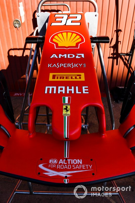 Front wing of Ferrari SF90