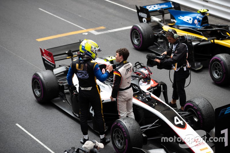 Nyck De Vries, ART Grand Prix Luca Ghiotto, UNI Virtuosi Racing