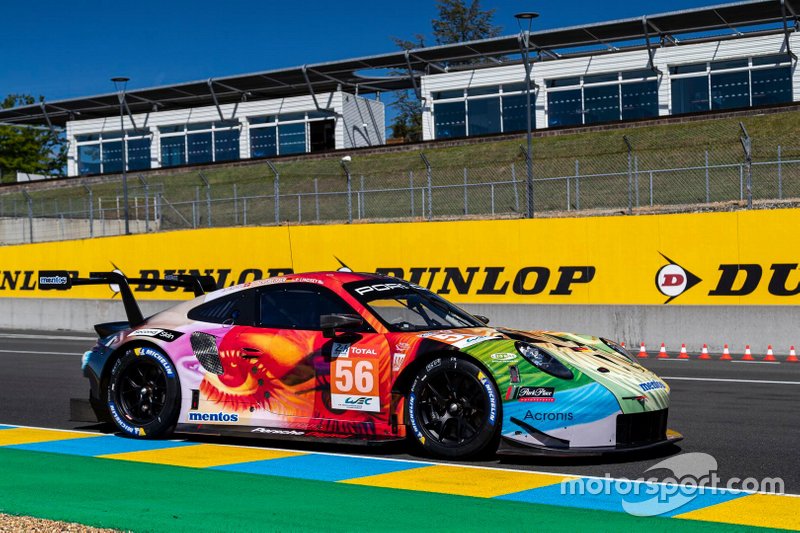 #56 Team Project 1 Porsche 911 RSR: Jörg Bergmeister, Patrick Lindsey, Egidio Perfetti, Nicholas Yelloly