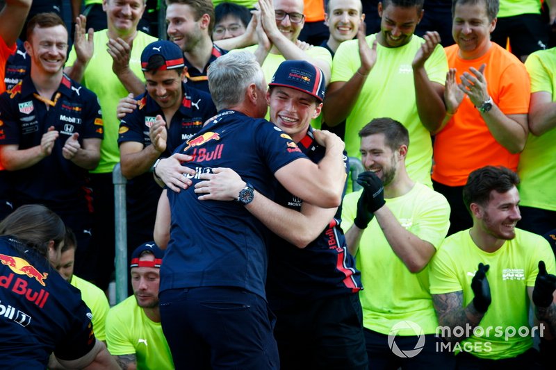 Max Verstappen, Red Bull Racing celebrates with the team