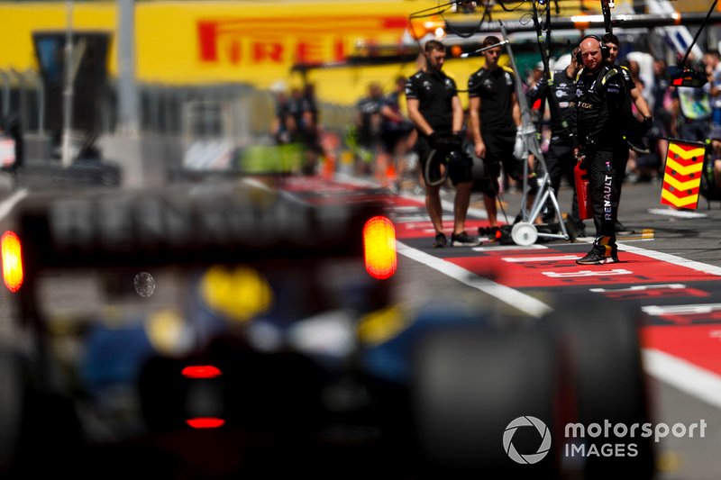 Daniel Ricciardo, Renault F1 Team R.S.19