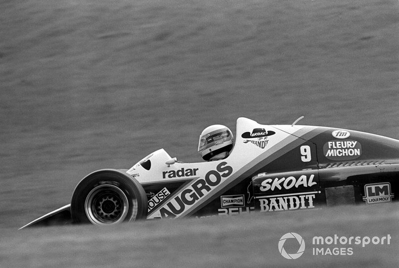 Manfred Winkelhock, RAM Hart 03