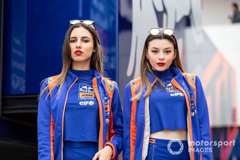 Chicas de la parrilla
