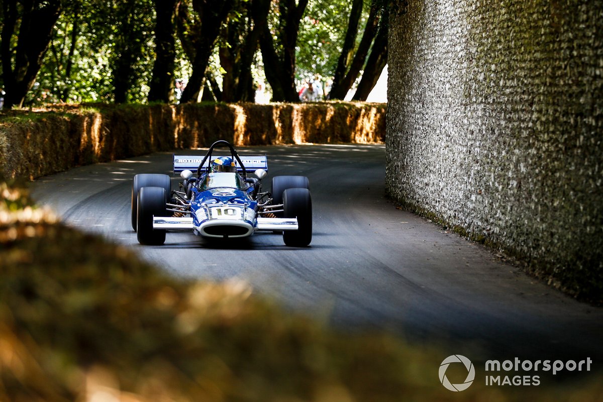 David Brabham au volant de la McLaren M10B (1970)
