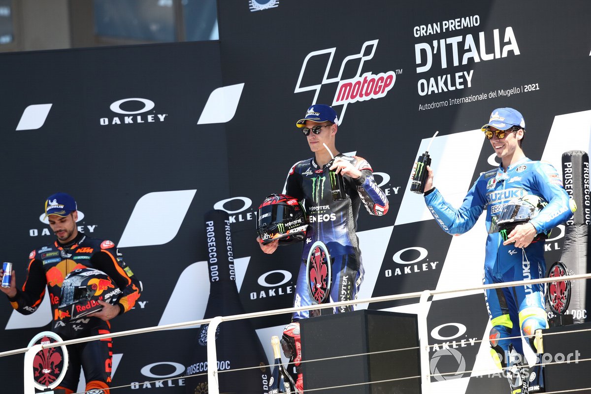 Podio: ganador de la carrera Fabio Quartararo, Yamaha Factory Racing, segundo lugar Miguel Oliveira, Red Bull KTM Factory Racing, tercer lugar Joan Mir, Team Suzuki MotoGP