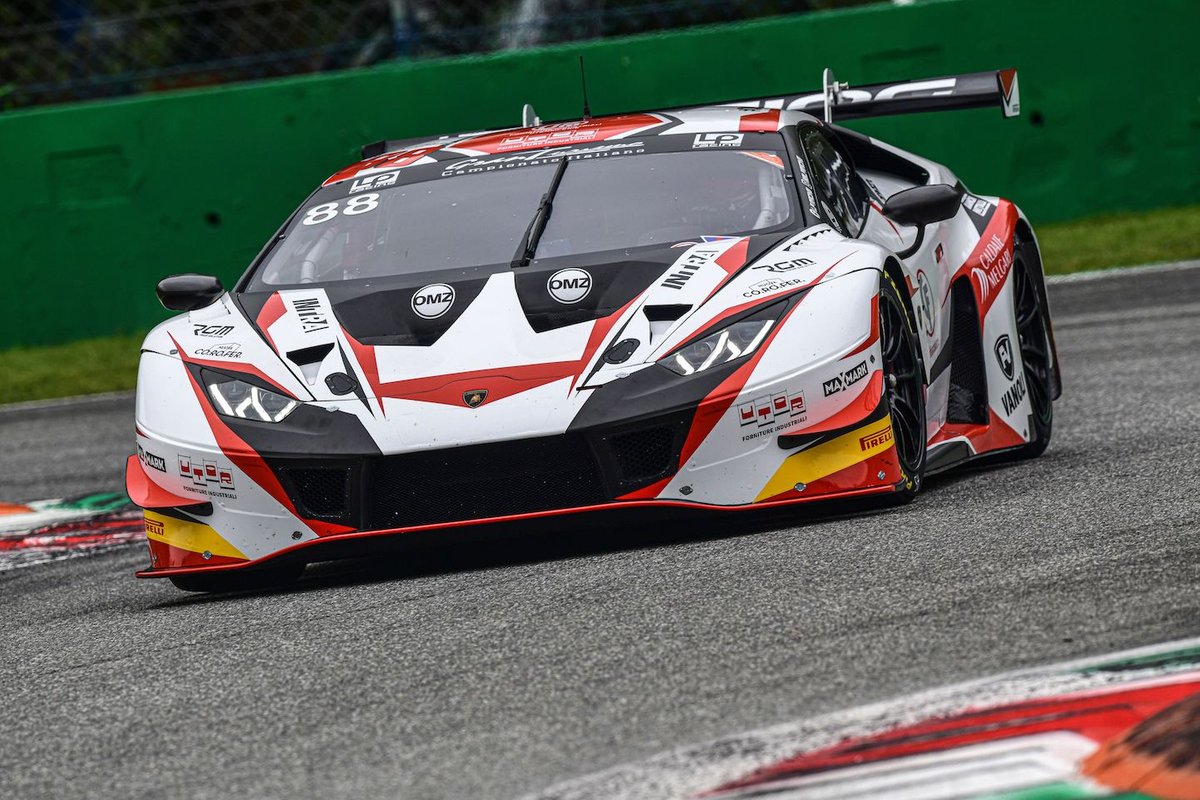 #88 LP Racing, Lamborghini Huracán GT3 Evo: Pietro Perolini, Jonathan Cecotto
