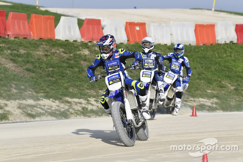 Faeroz beraksi di flat track Motor Ranch VR46