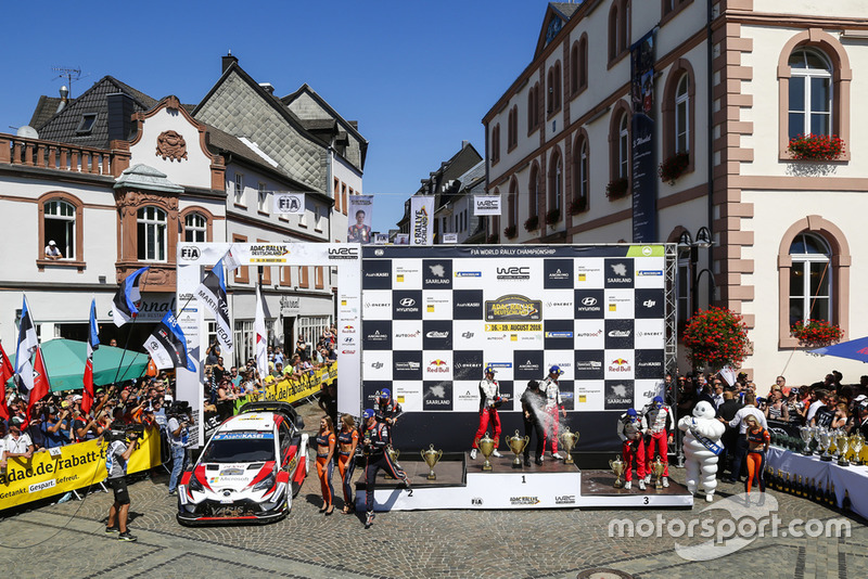 I vincitori Ott Tanak, Martin Järveoja, Toyota Gazoo Racing, al secondo posto Thierry Neuville, Nicolas Gilsoul, Hyundai Motorsport, al terzo posto Esapekka Lappi, Janne Ferm, Toyota Yaris WRC, Toyota Gazoo RacingNicolas Gilsoul, Hyundai Motorsport