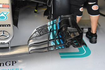 Mercedes, ala anteriore
