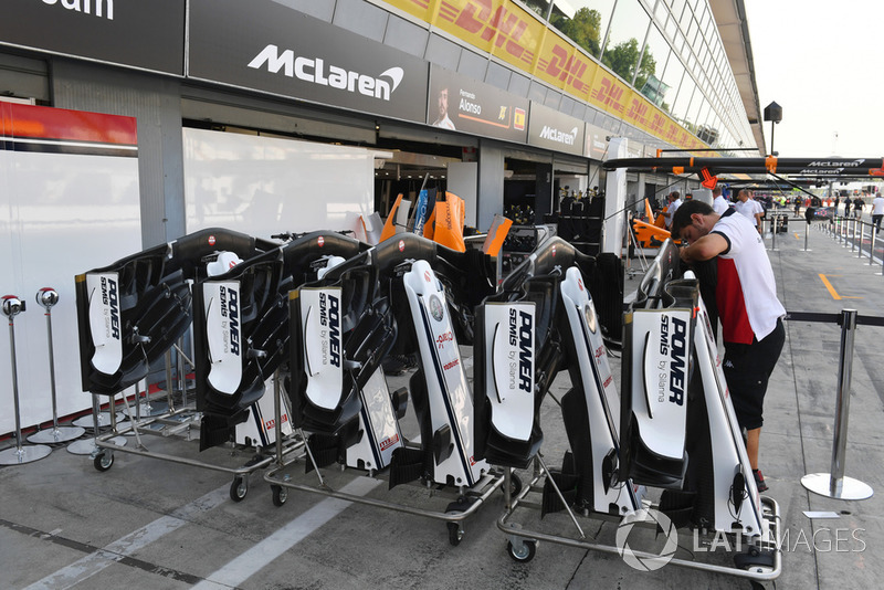 Sauber C37 nariz y alas delanteras