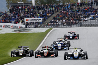 Marino Sato, Motopark Dallara F317 - Volkswagen, Sophia Flörsch, Van Amersfoort Racing Dallara F317 - Mercedes-Benz, Enaam Ahmed, Hitech Bullfrog GP Dallara F317 - Mercedes-Benz