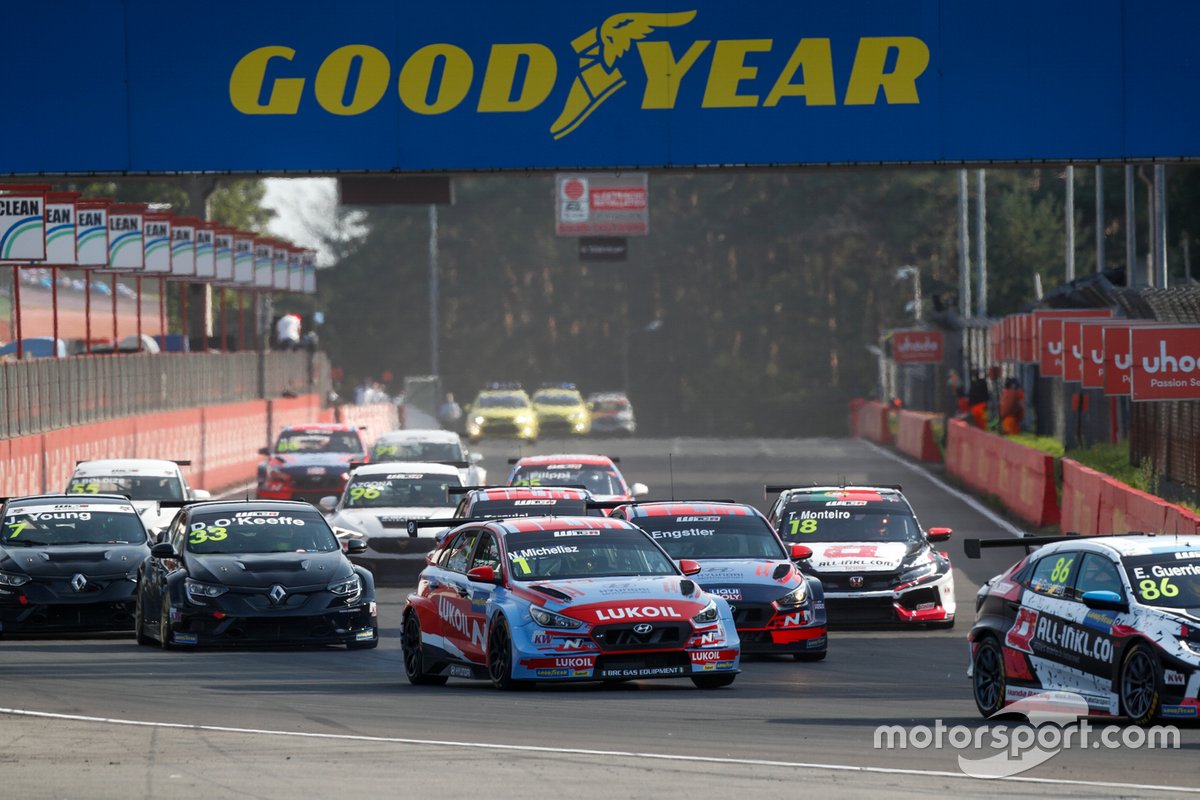 Norbert Michelisz BRC Hyundai N LUKOIL Squadra Corse Hyundai i30 N TCR, Dylan O'Keeffe, Vukovic Motorsport Renault Megane RS