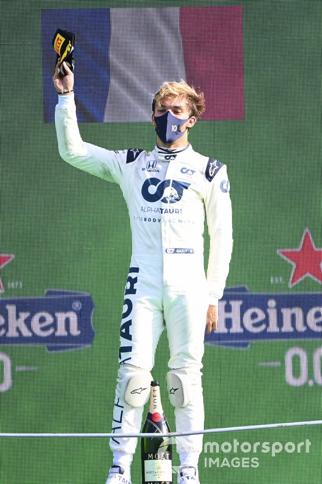 Podio: ganador Pierre Gasly, AlphaTauri