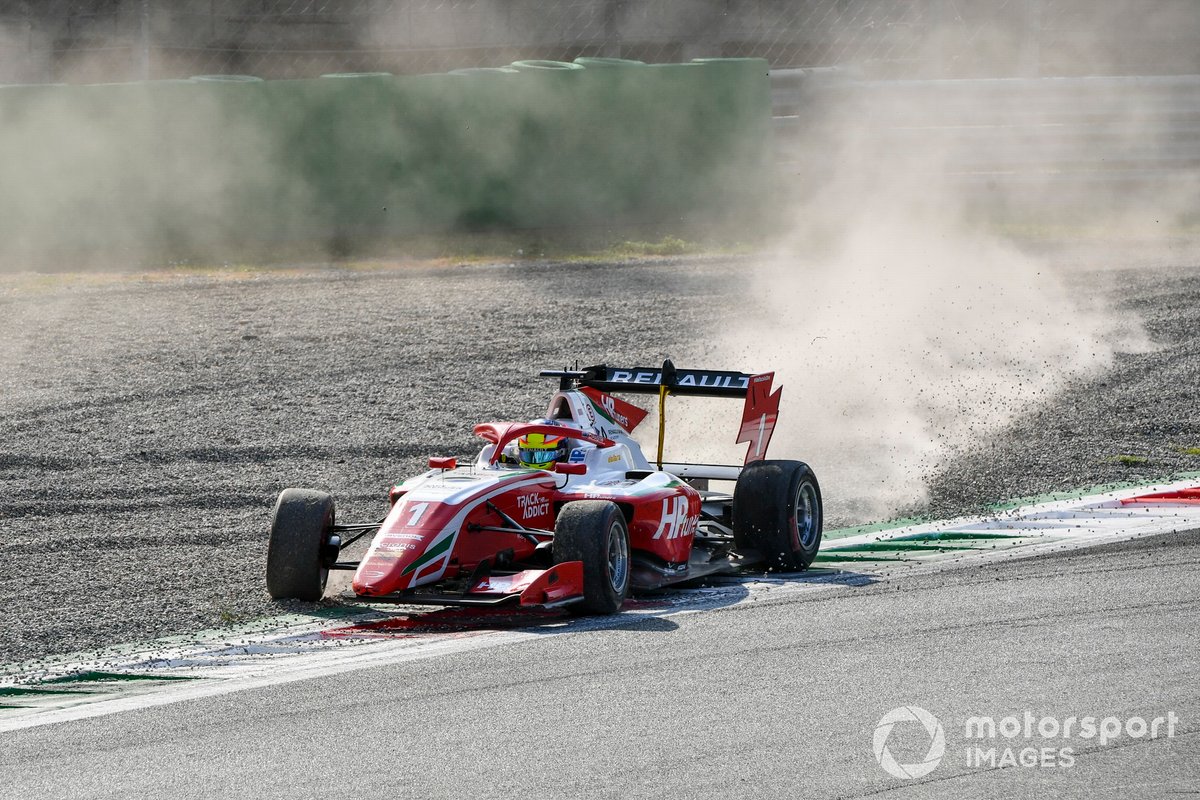 Oscar Piastri, Prema Racing tras el accidente
