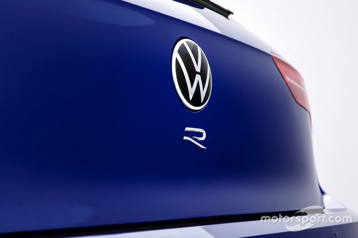 Nuova Volkswagen Golf R