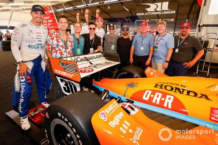 Graham Rahal, Rahal Letterman Lanigan Racing Honda, Christian Lundgaard, Rahal Letterman Lanigan Racing Honda recibió a la banda O.A.R que es uno de los patrocinadores del coche de Lundgren este fin de semana