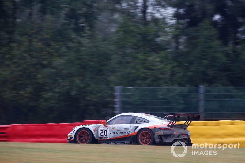 #20 GPX Racing Porsche 911 GT3 R: Kevin Estre, Michael Christensen, Richard Lietz