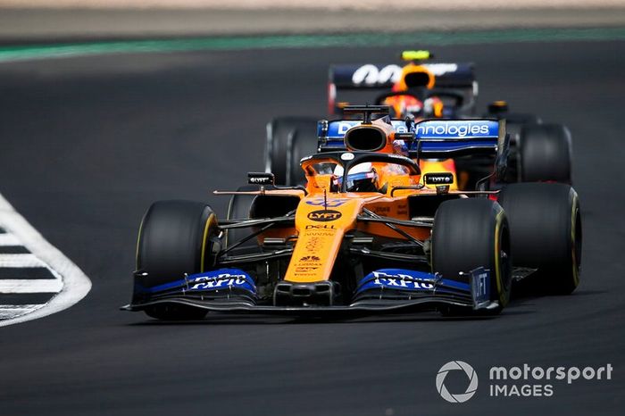 Carlos Sainz Jr., McLaren MCL34, Lando Norris, McLaren MCL34