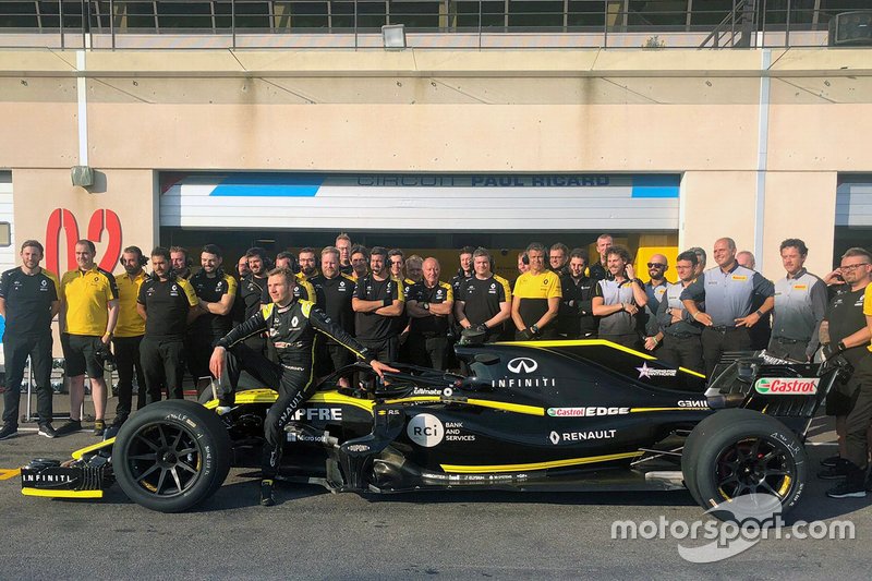 Sergey Sirotkin, Renault F1 Team con neumáticos de 18 pulgadas