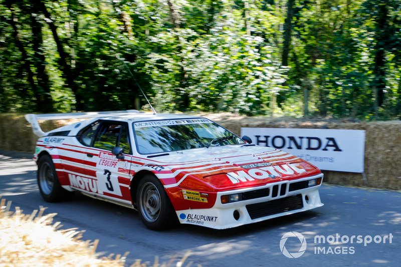 Un BMW M1 de rally de Bernard Beguin