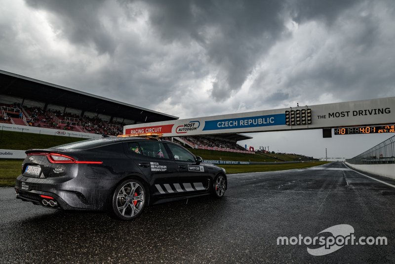 KIA PLATINUM CUP, Autodrom Most