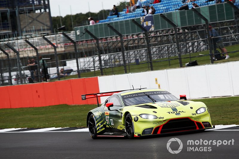 #97 Aston Martin Racing Aston Martin Vantage AMR: Alexander Lynn, Maxime Martin