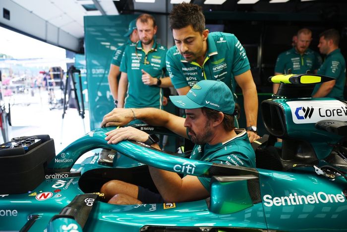 Fernando Alonso, Aston Martin Racing