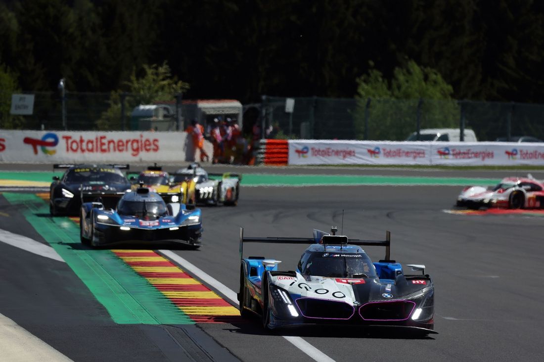 #15 BMW M Team WRT BMW M Hybrid V8: Raffaele Marciello, Kevin Magnussen