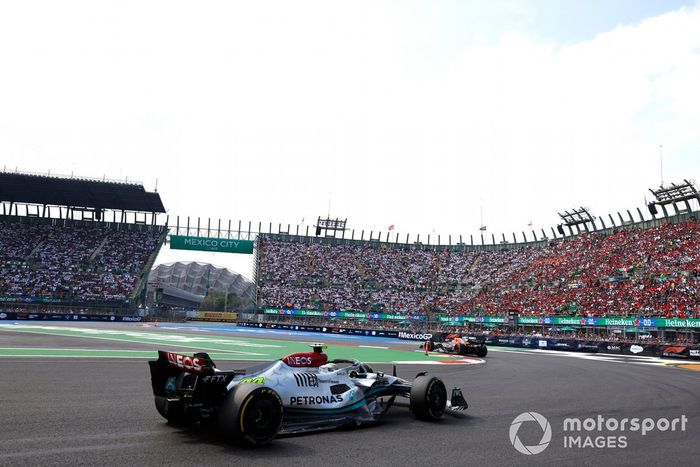 Lewis Hamilton, Mercedes W13
