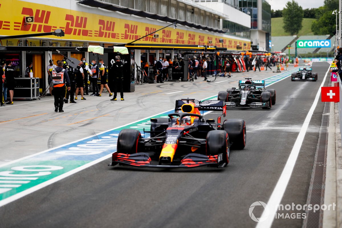 Max Verstappen, Red Bull Racing RB16, Lewis Hamilton, Mercedes F1 W11 e Valtteri Bottas, Mercedes F1 W11