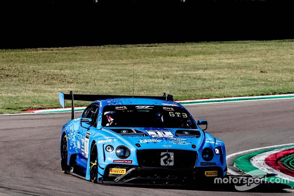 #11 Team Parker Racing Bentley Continental GT3: Euan McKay, Frank Bird, Nicolai Kjaergaard