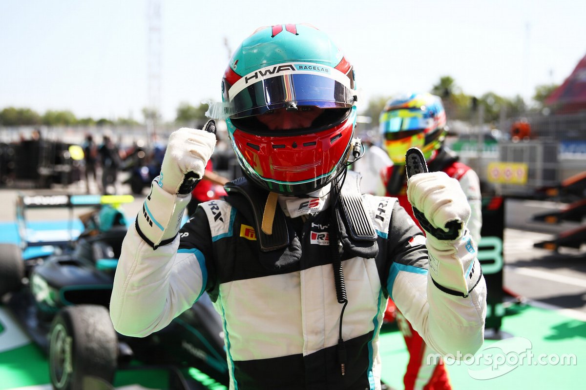 El ganador Jake Hughes, HWA Racelab