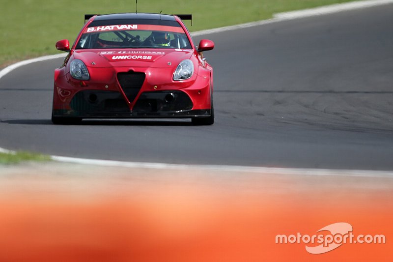 Bálint Hatvani, Team Unicorse, Alfa Romeo Giulietta TCR