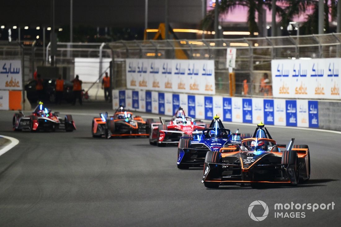 Taylor Barnard, zespół McLaren Formula E