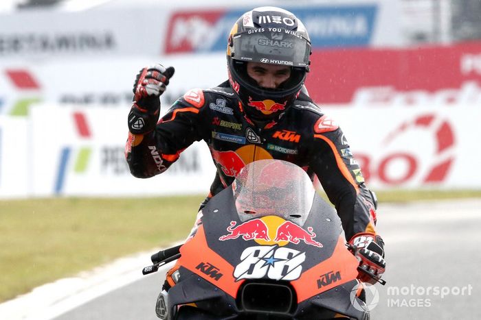 El ganador Miguel Oliveira, Red Bull KTM Factory Racing