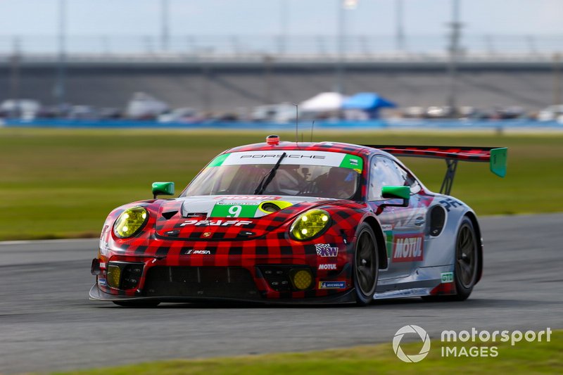 #9 PFAFF Motorsports Porsche 911 GT3 R, GTD: Dennis Olsen, Zacharie Robichon, Lars Kern, Patrick Pilet