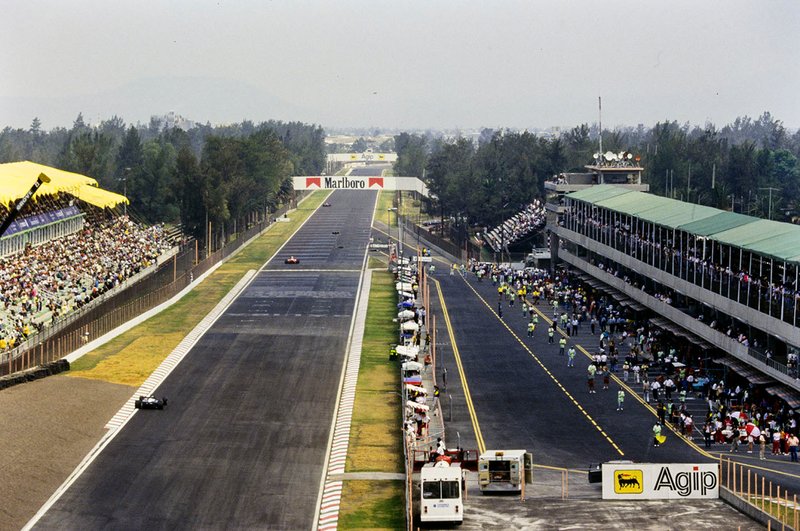 Track action along the pit straight